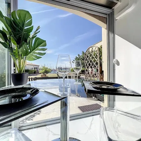 Prestige Avec Terrase, Ile Des Pecheurs, Vue Port *